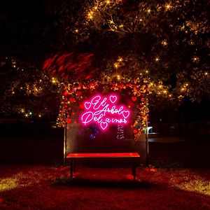 Hotel Neon